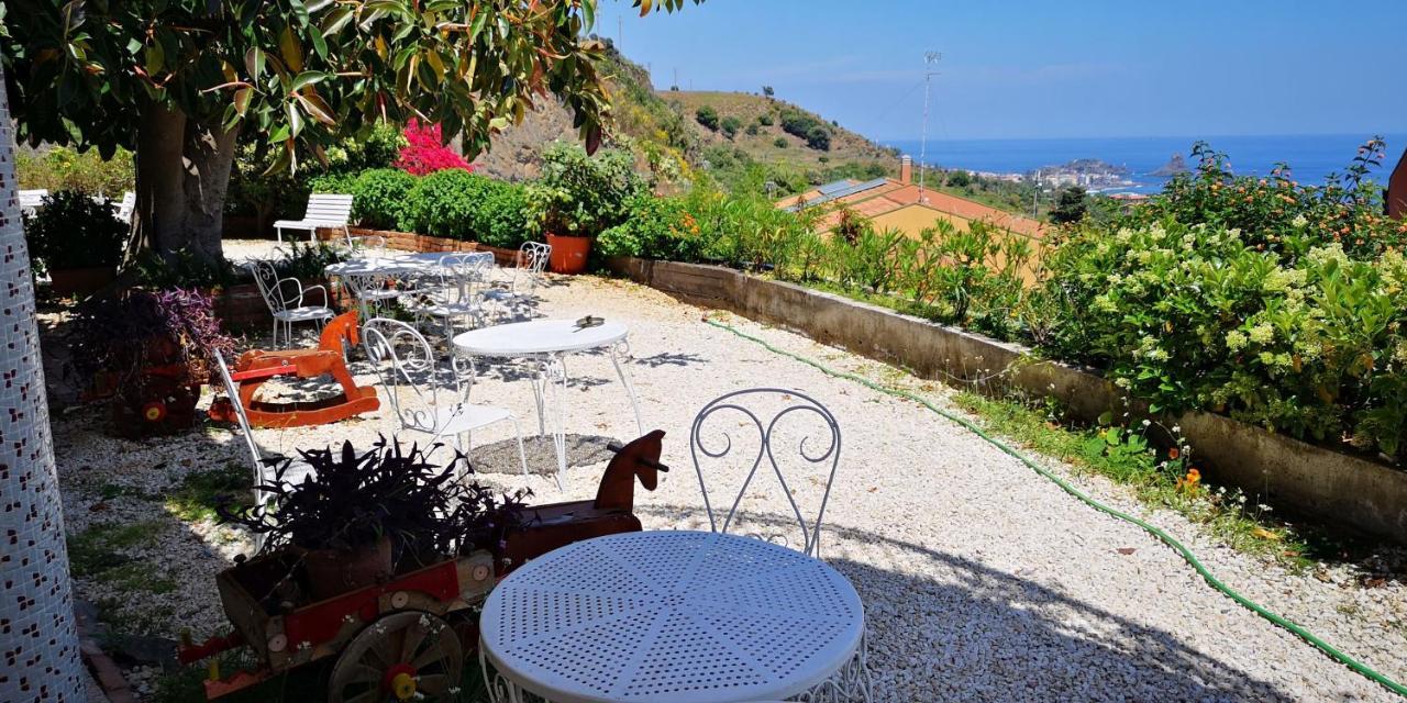 Pupi Catania Etna B&B - #viaggiosiciliano Aci Castello Esterno foto