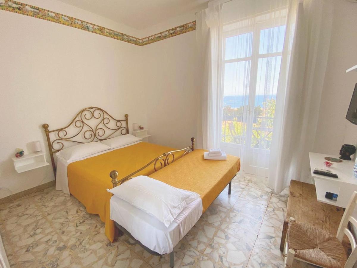 Pupi Catania Etna B&B - #viaggiosiciliano Aci Castello Esterno foto