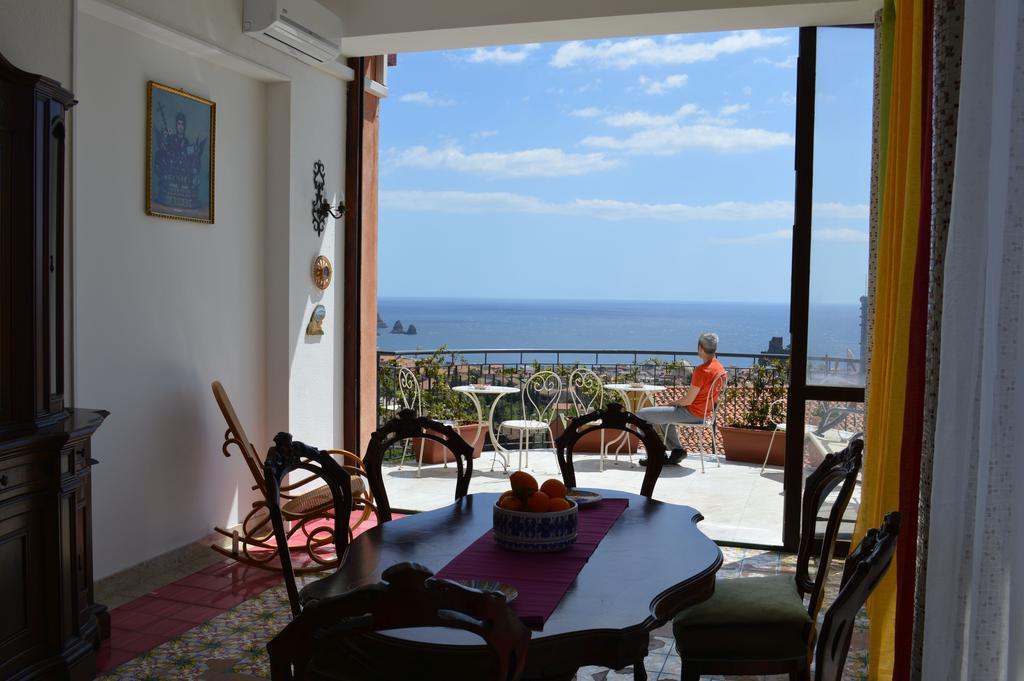 Pupi Catania Etna B&B - #viaggiosiciliano Aci Castello Esterno foto