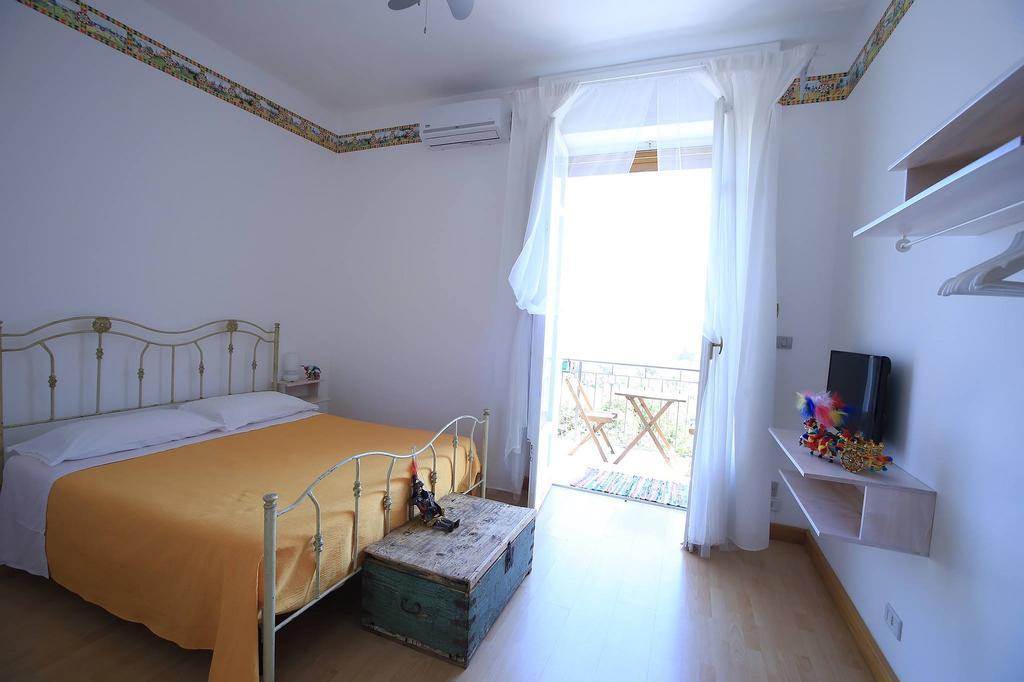 Pupi Catania Etna B&B - #viaggiosiciliano Aci Castello Esterno foto